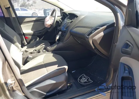 2014 Ford Focus S z USA, uszkodzony, nr VIN 1FADP3E22EL407791